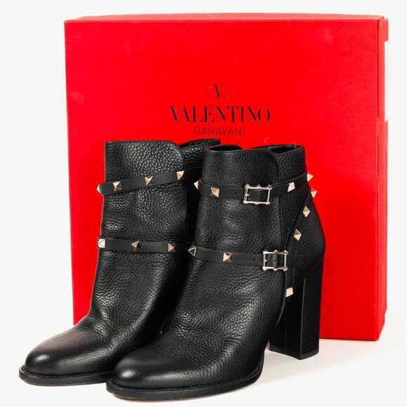 Valentino Garavani Rockstud Pebbled Leather Black Ankle Boots - Picture 11 of 11